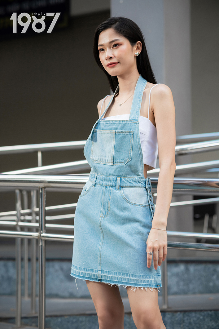 Váy yếm choàng cổ