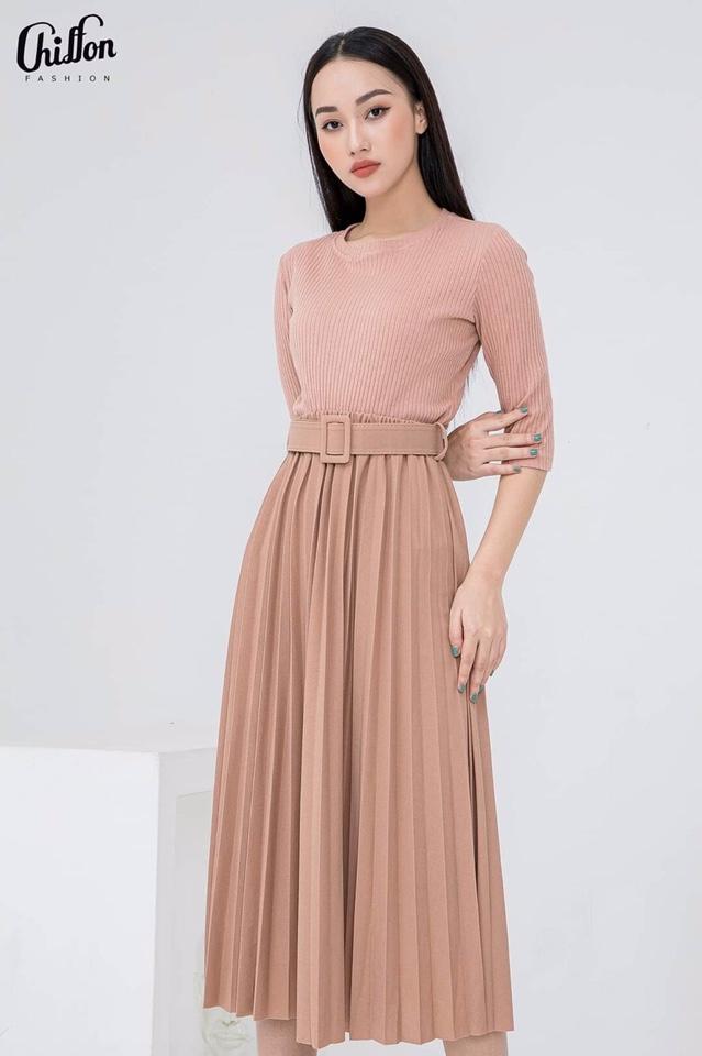 Chân váy xếp li sang chảnh kèm đai