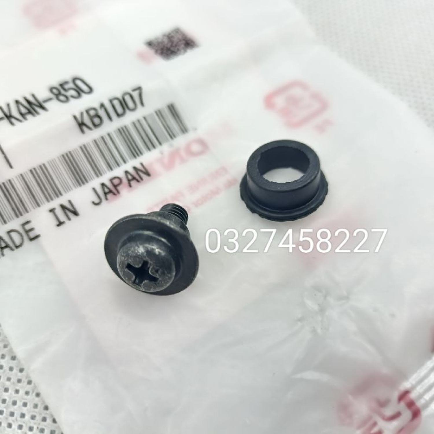 Ốc, vít cao su bắt nhựa đầu bợ cổ xe wave thái, alpha, zx, future...