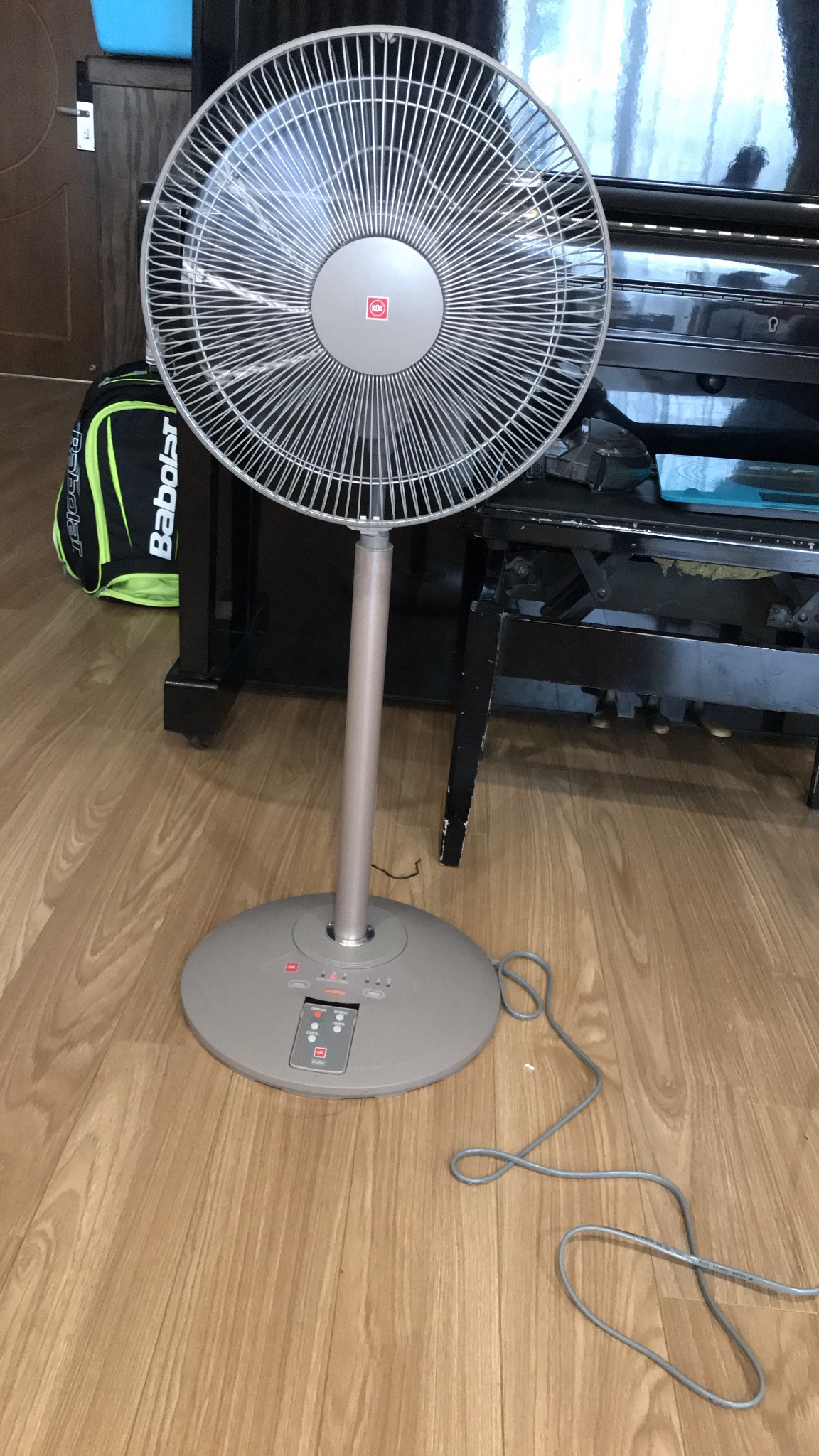 (2 years warranty) KDK n30h foldable fan-5 blades super quiet, cool-with remote control