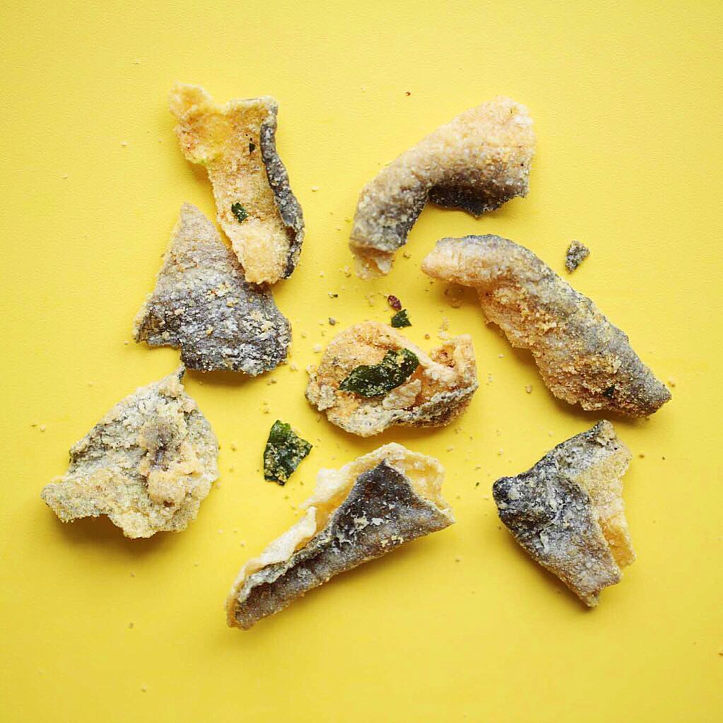 Da cá trứng muối 50g IRVINS - Mini Salted Egg Fish Skin