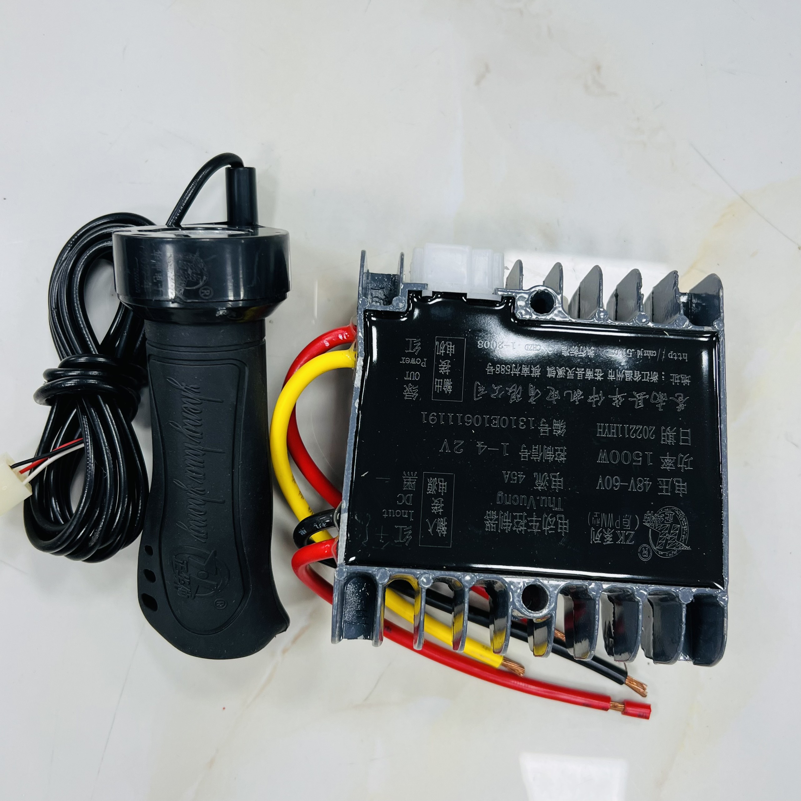 Điều tốc 48V-60V 1500w 45A và tay ga