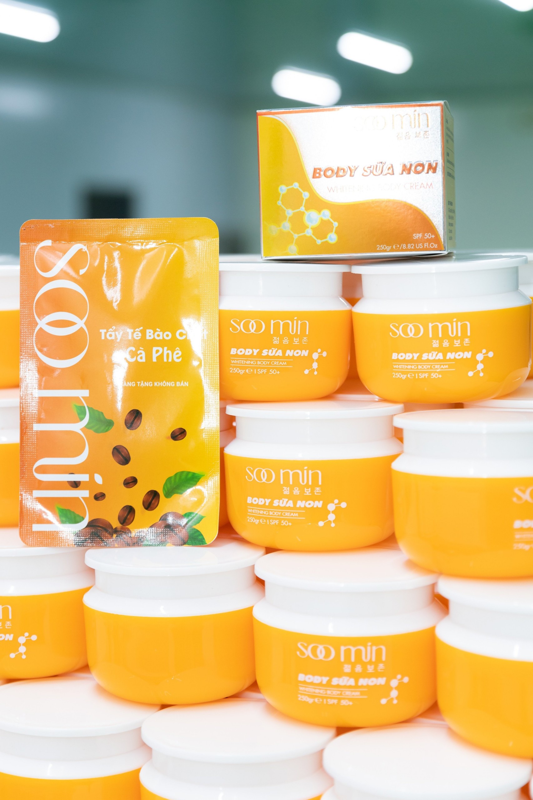 [Tặng Tẩy Tế Bào Chết] Kem Body Sữa Non Soo Min