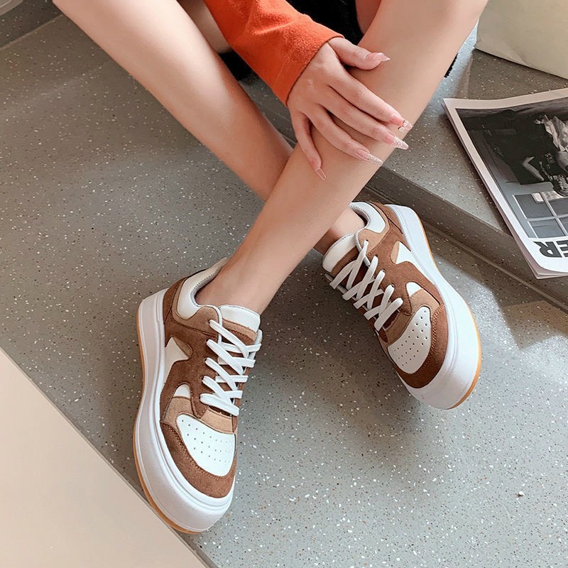 Giày thể thao nữ đế bằng bánh mì basic độn đế mới hot phong cách