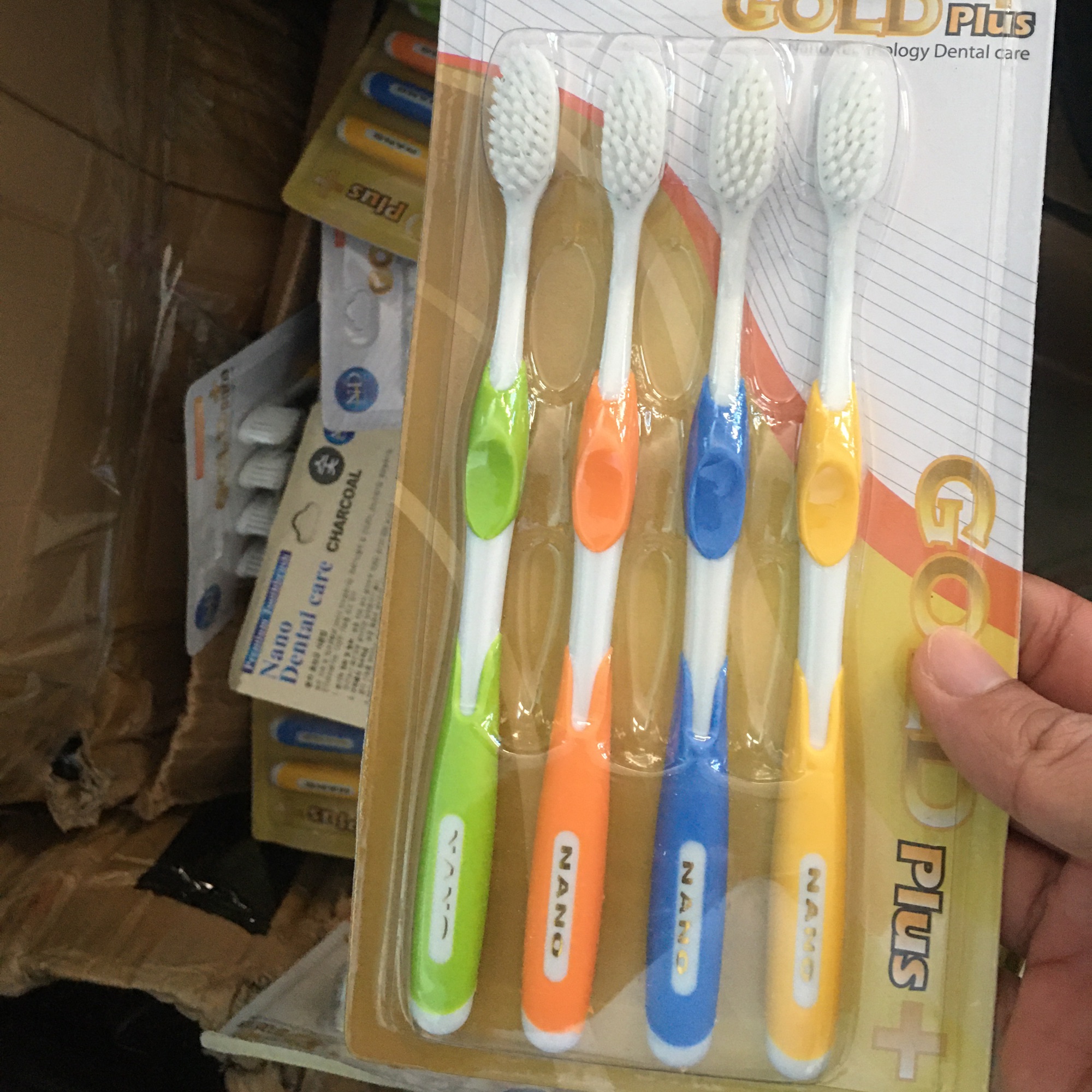 Combo 4 bàn chải đánh răng nano plus gold hàn quốc
