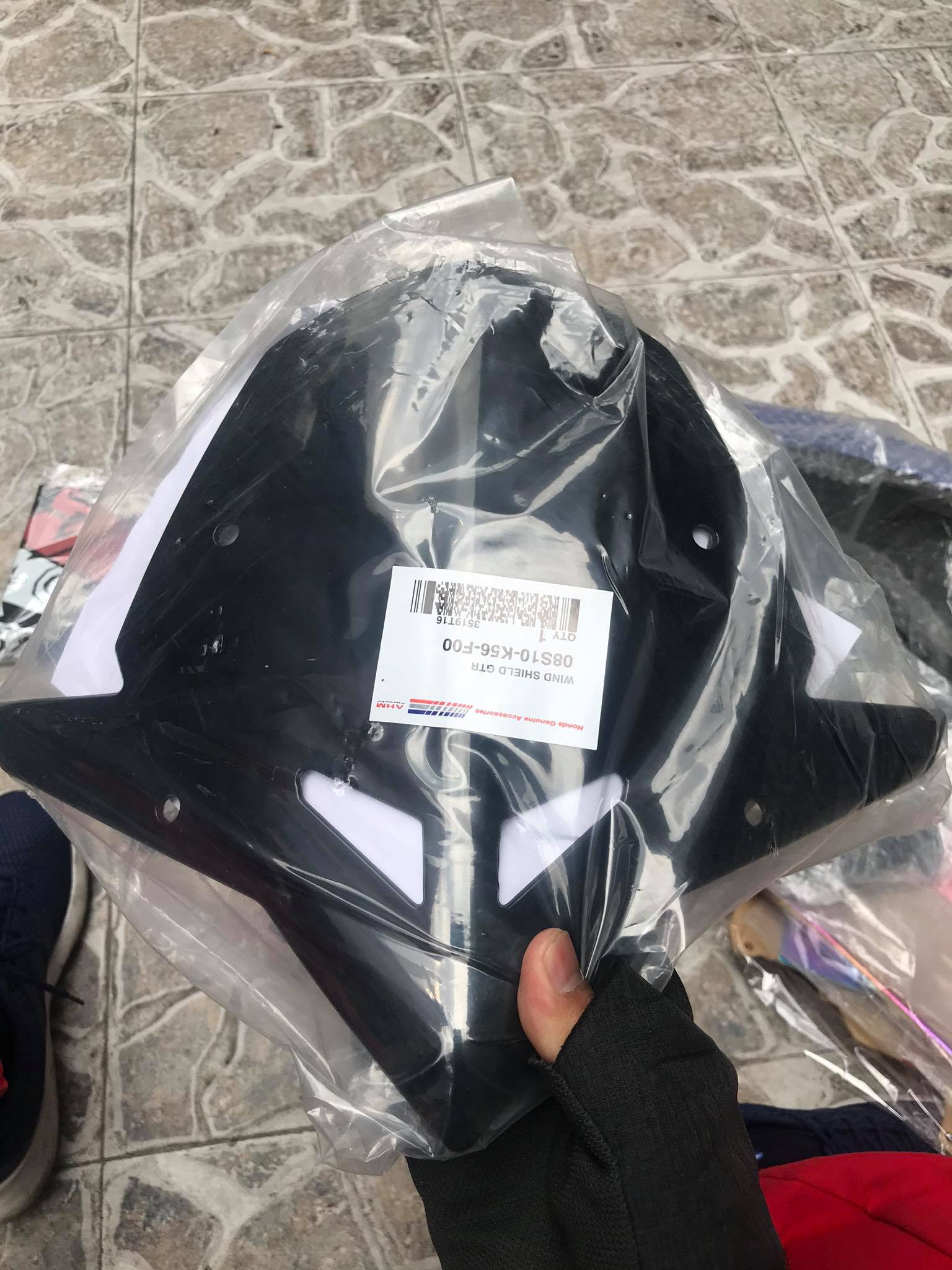 Chắn gió GTR cho Winner