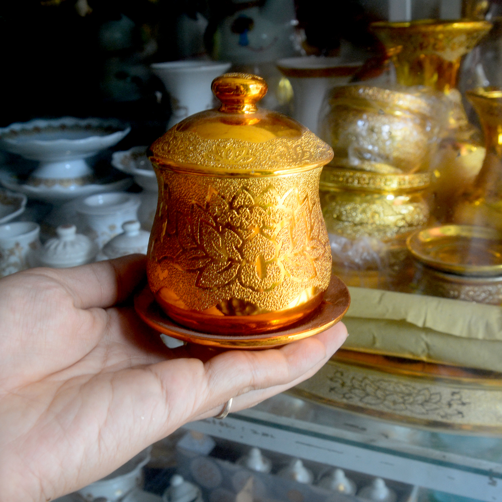 Ly nước thờ cúng kim sa vàng-Chung đại bi có nắp