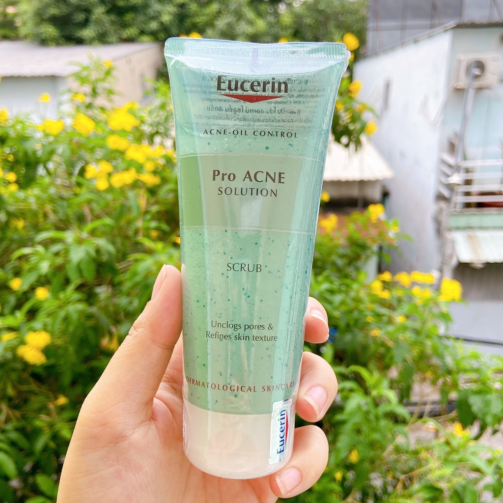 Tẩy tế bào chết ngăn ngừa mụn Eucerin Proacne Scrub 100ml