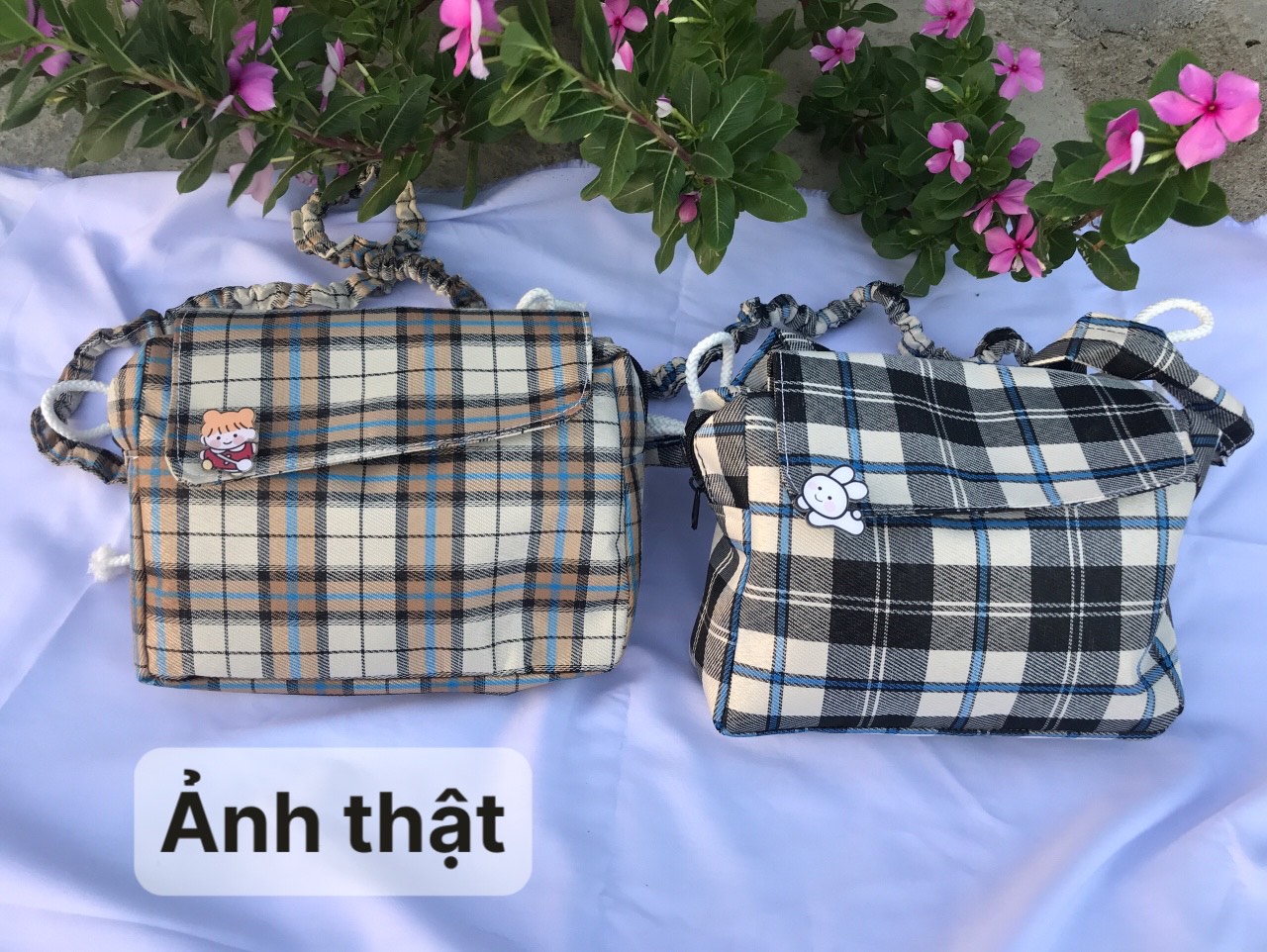 TÚI ĐEO CHÉO RÚT DÂY VẢI KAKI (tặng kèm sticker)
