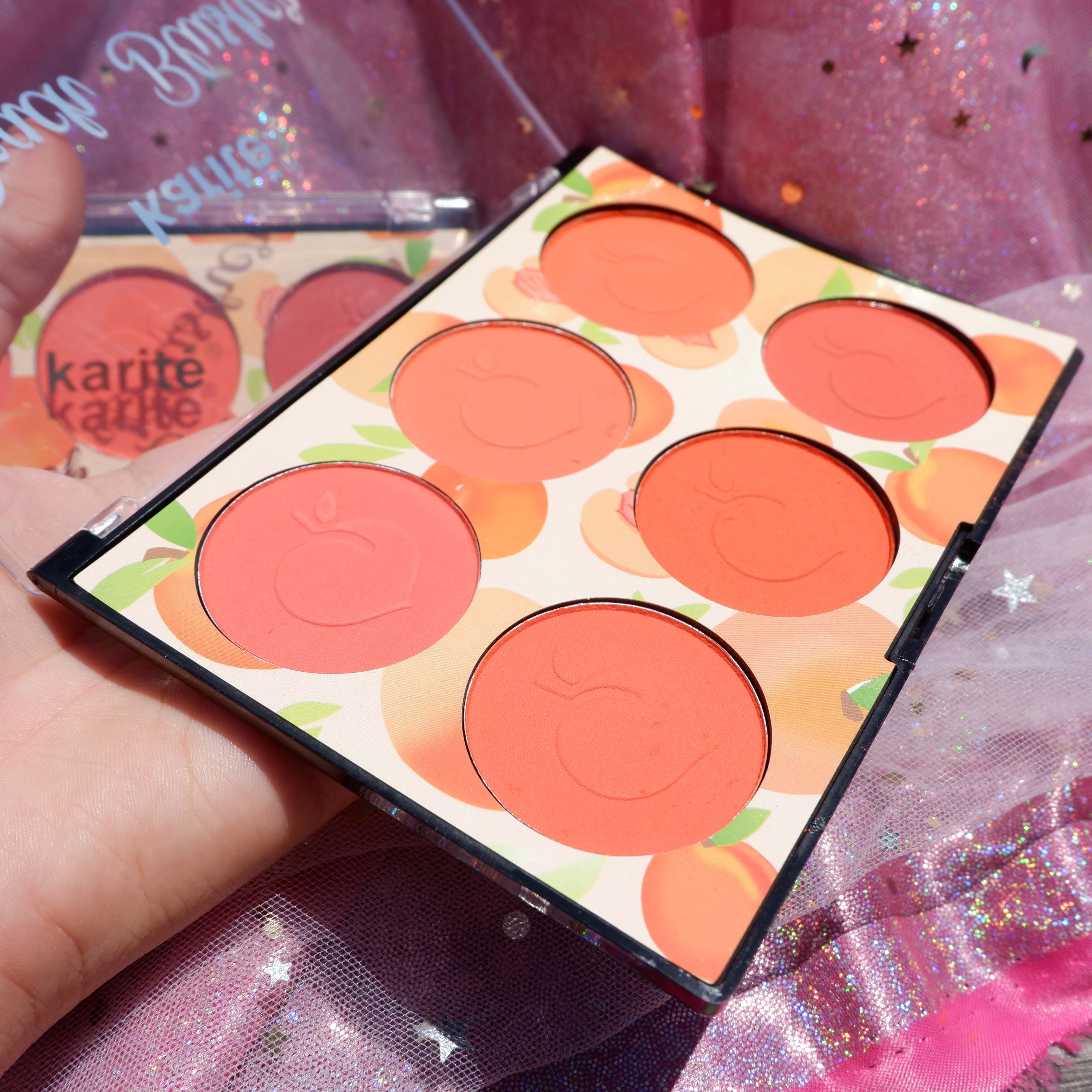 Phấn má kiêm phấn mắt Karité Peach Blusher 50g nội địa Trung