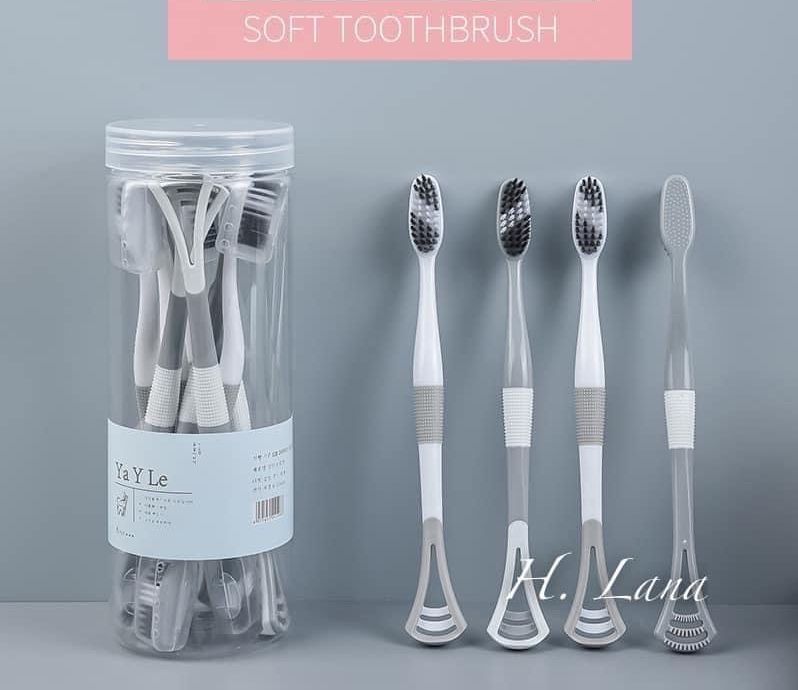 Hộp 8 chiếc bàn chải đánh răng 2in1