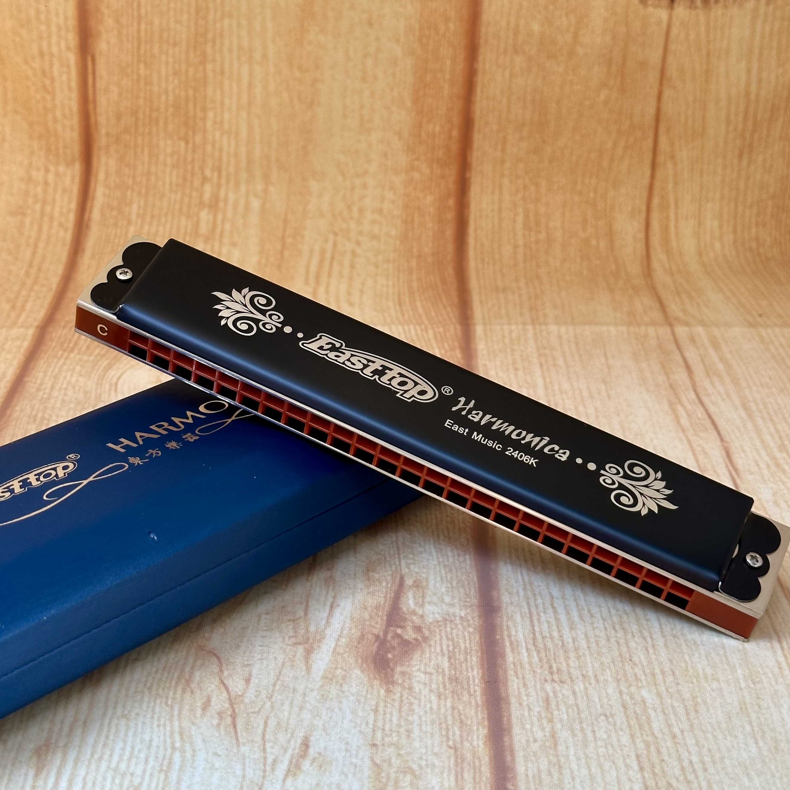 Kèn Harmonica Tremolo 24 lỗ T2406K chính hãng