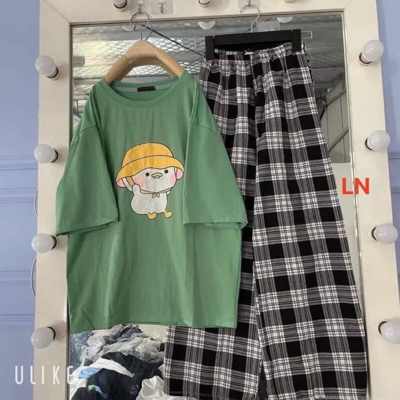 Sét bộ áo in gà con  và quần kẻ đen  vải đẹp tôn dáng đẹp. sét bộ nam nữ.đồ mặc nhà. sét trang phục . đồ bộ đẹp