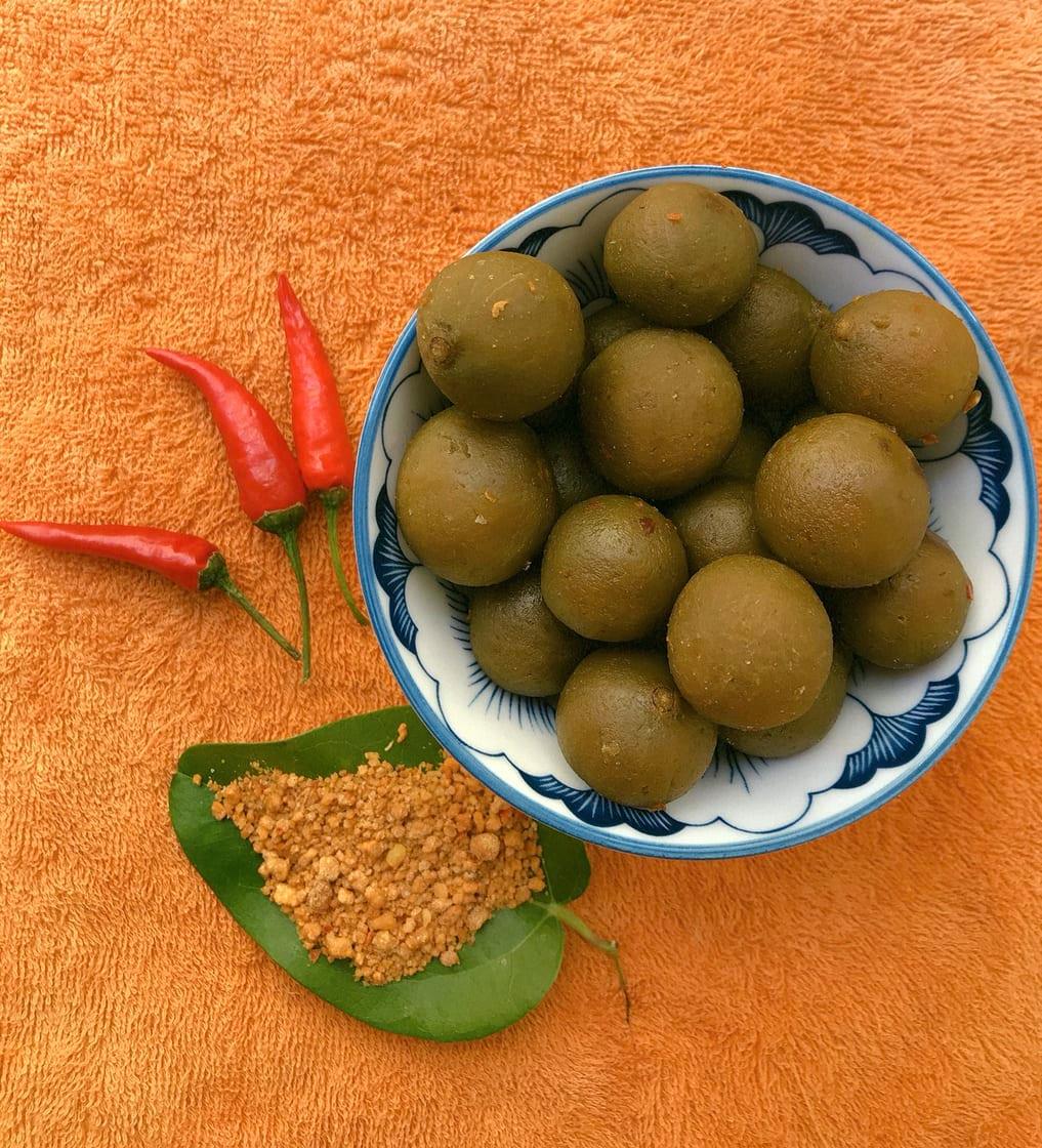 Trái Sấu Chấm Muối Tôm - Cực Ngon 250G