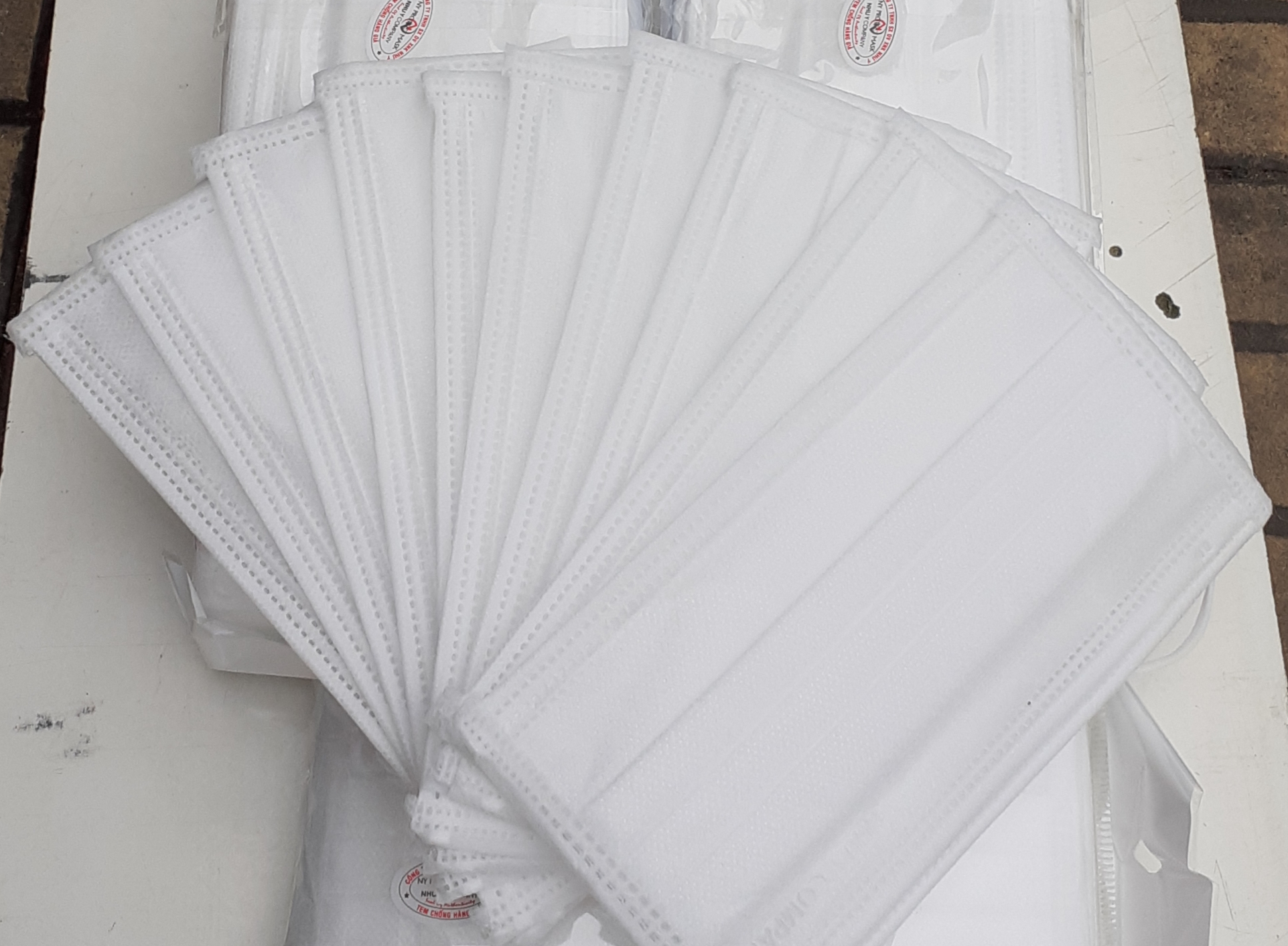 KHẨU TRANG Y TẾ NHƯ Ý ( NY PROTECT MASK ) 4 LỚP ( 1 HỘP 50 CÁI MÀU TRẮNG )