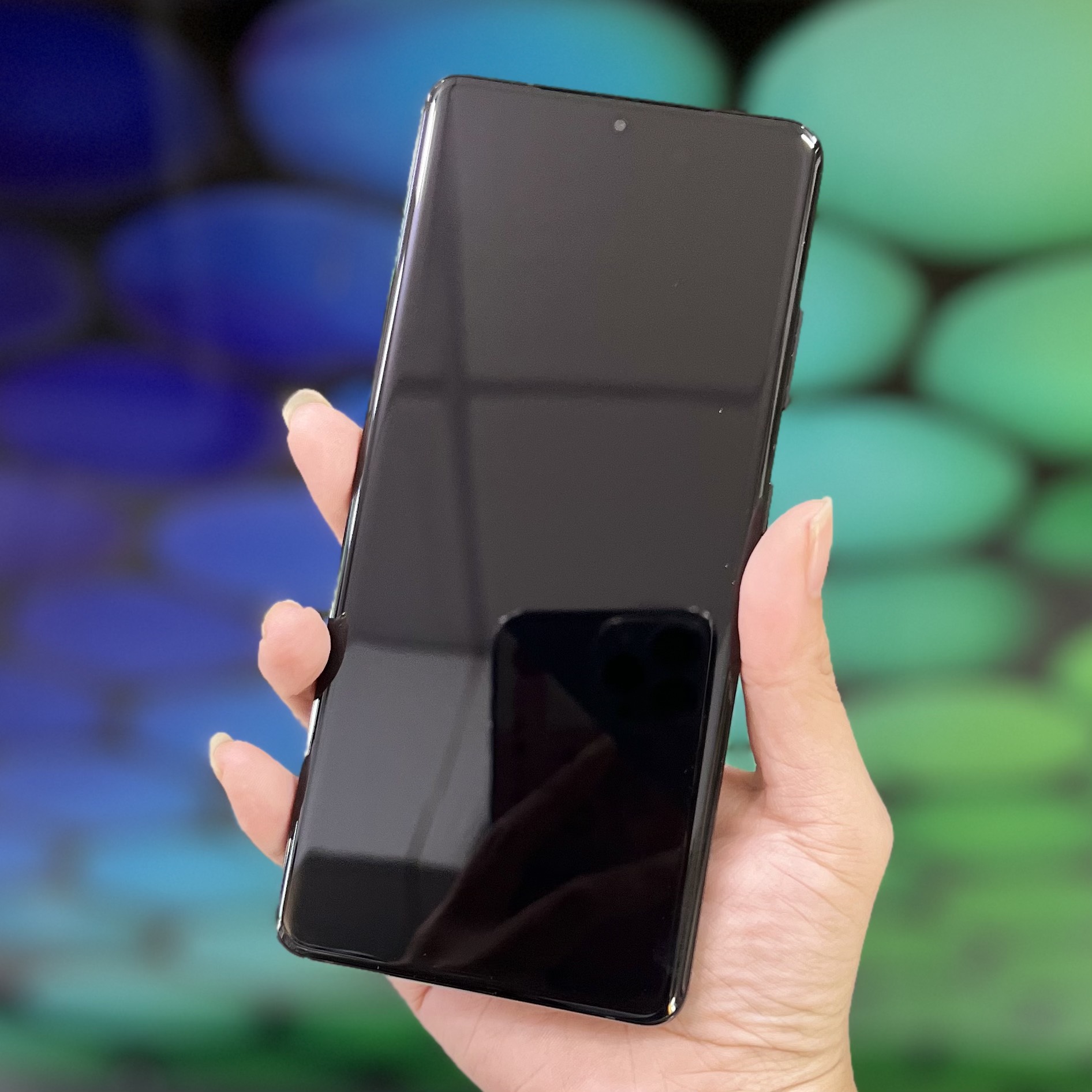Samsung S21 ultra display (ultra-wide OLED display)