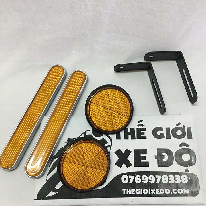 Mắt mèo phản quang