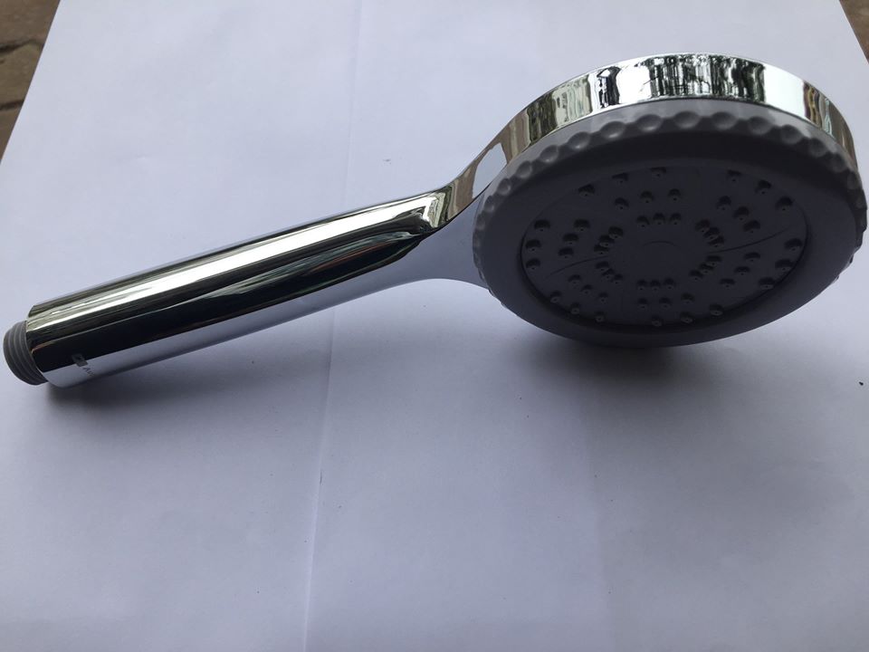 Bát sen tắm nóng lạnh tăng áp lực nước