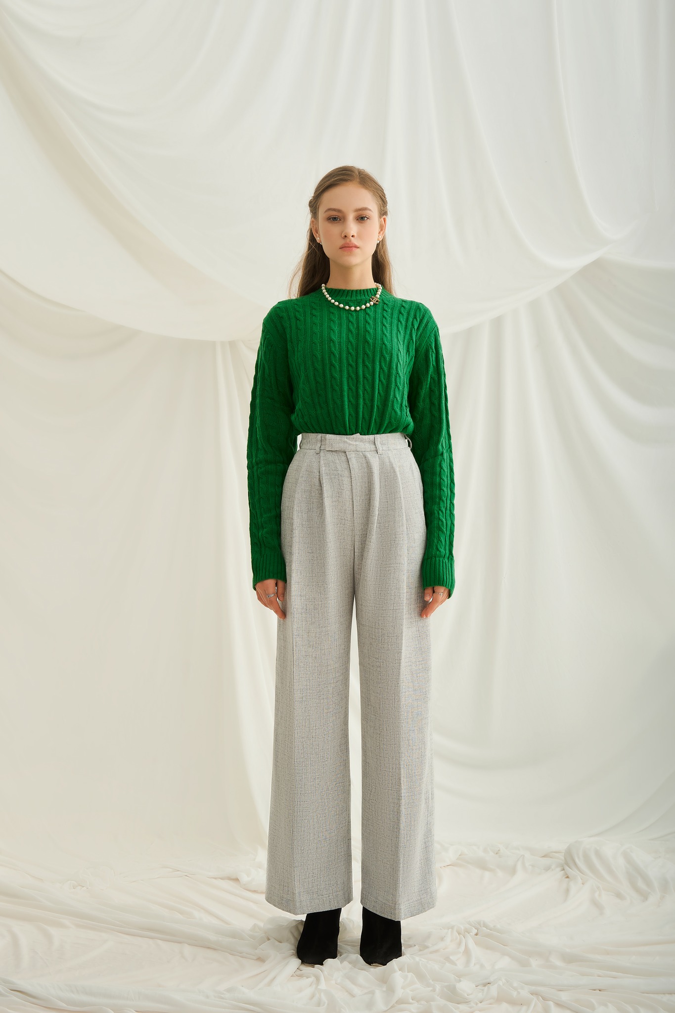 MAVEN - Áo len xanh cổ tròn Cozey Top