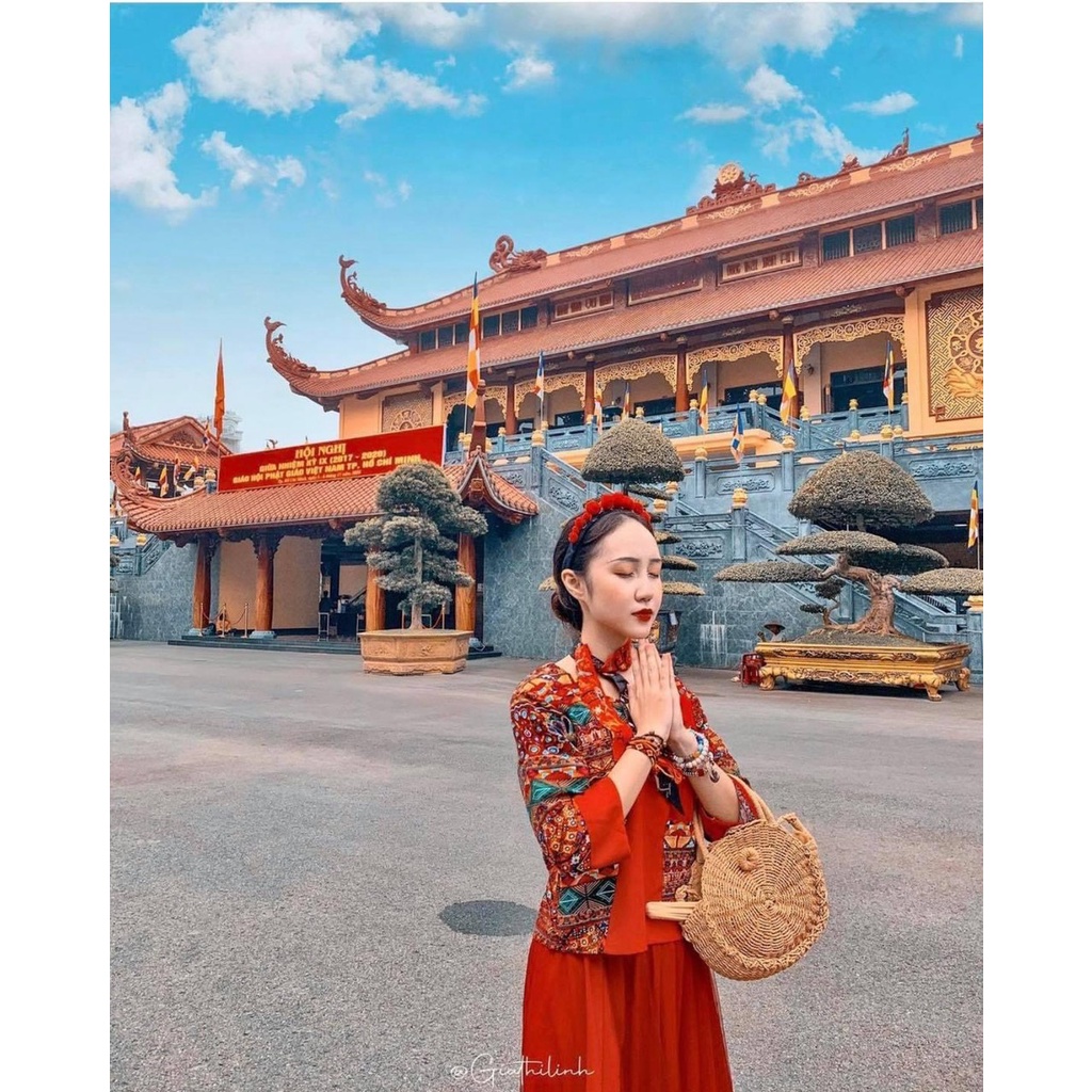 Sét đầm maxi suông đỏ thổ cẩm có sẵn