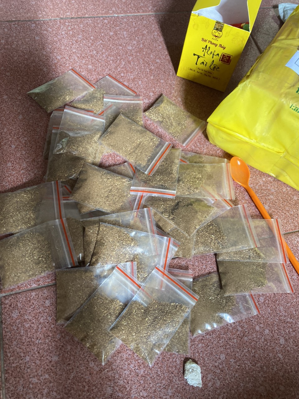 20 gói bột phong thủy Alofa