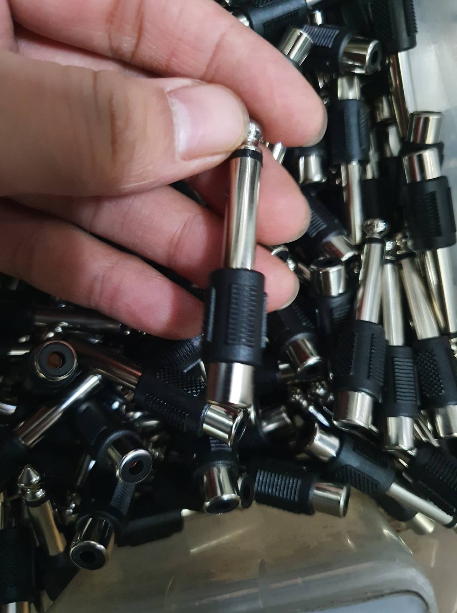 10 răc chuyển 6ly ra av nhựa