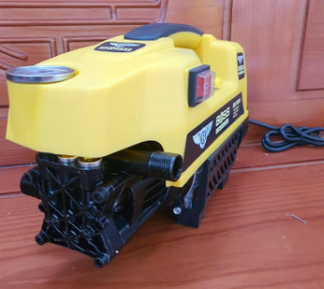 máy rửa xe