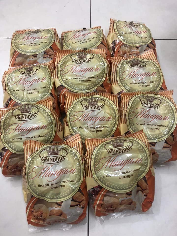 KẸO SOCOLA TRẮNG NHÂN HẠT ĐIỀU NGA - TÚI 450GRAM