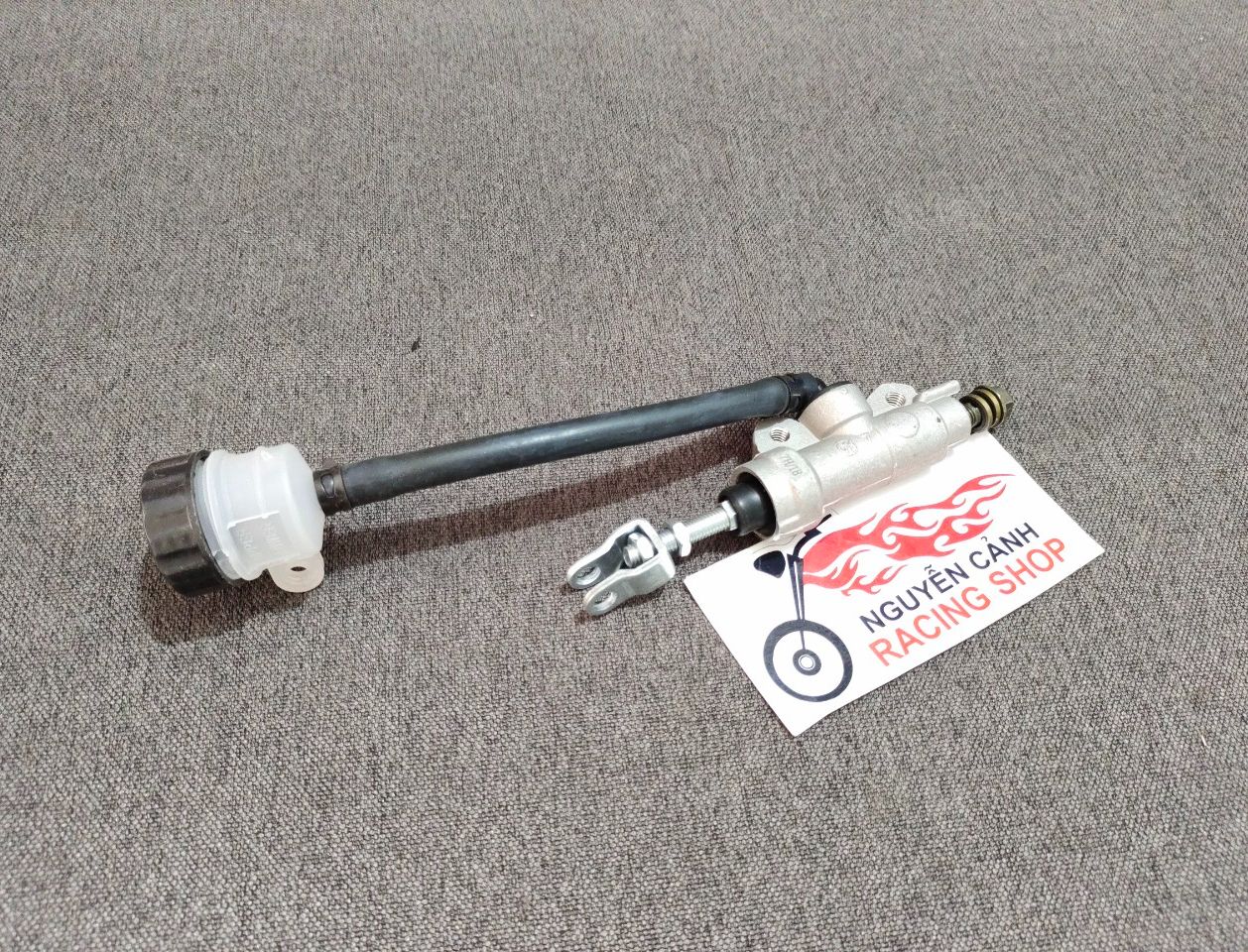 Pen đạp thắng sau xe sport xe xìpo