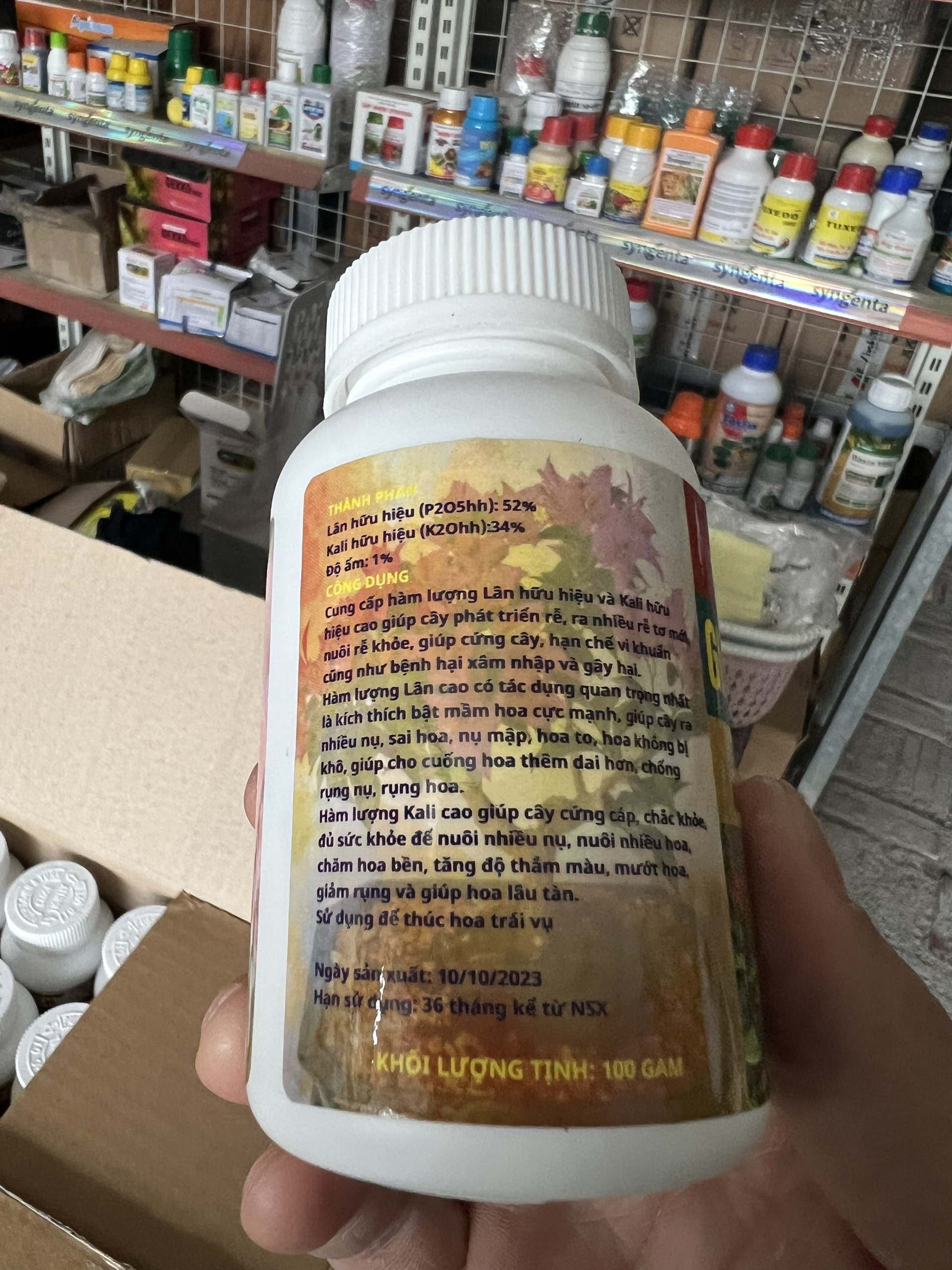 Super Flower Stimulating Fertilizer 0-52-34 Jar (100Gr)