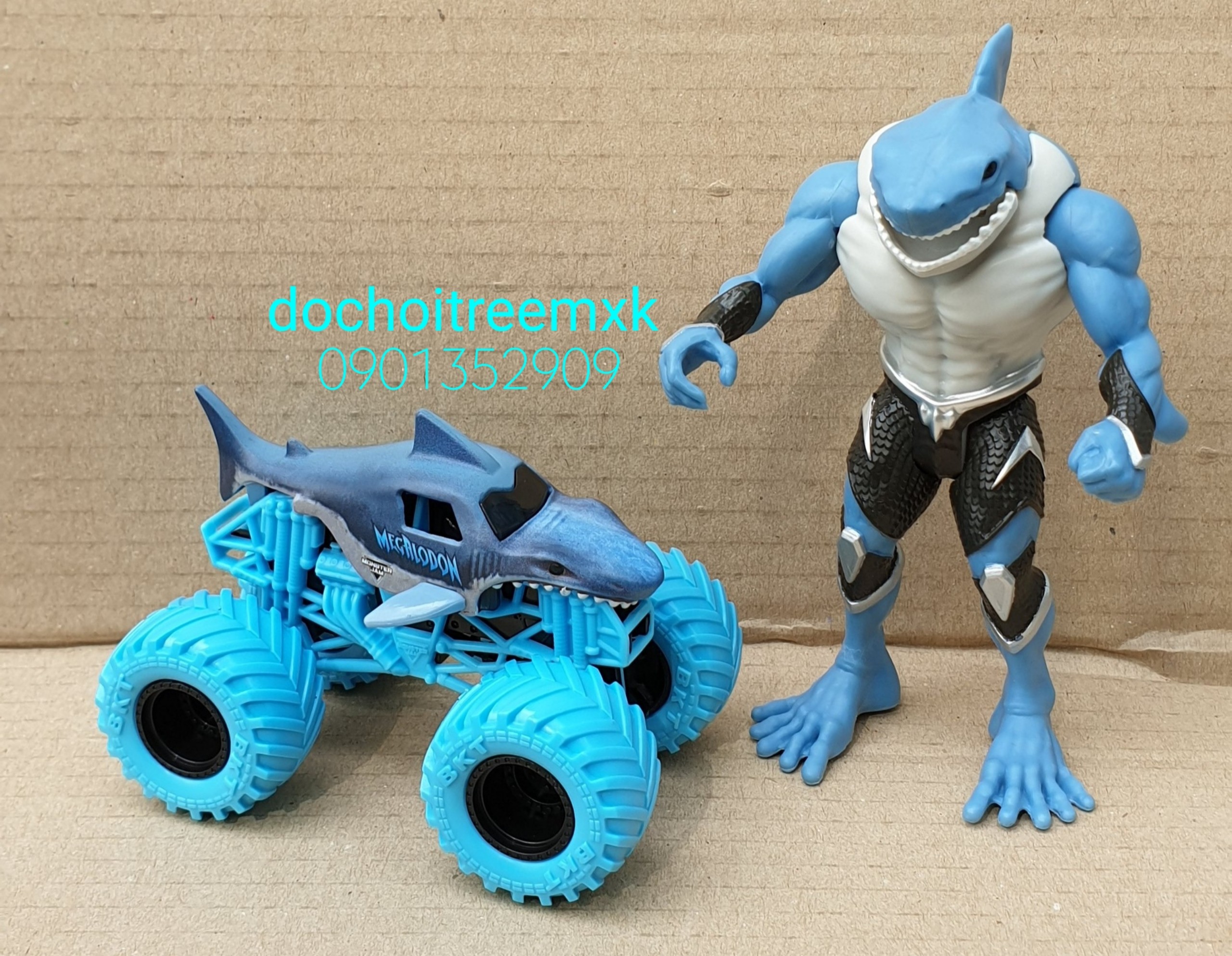[HCM]Set xe Monter Jam cá mập cho bé hàng Spin Master Canada (Monter Jam Creatures)