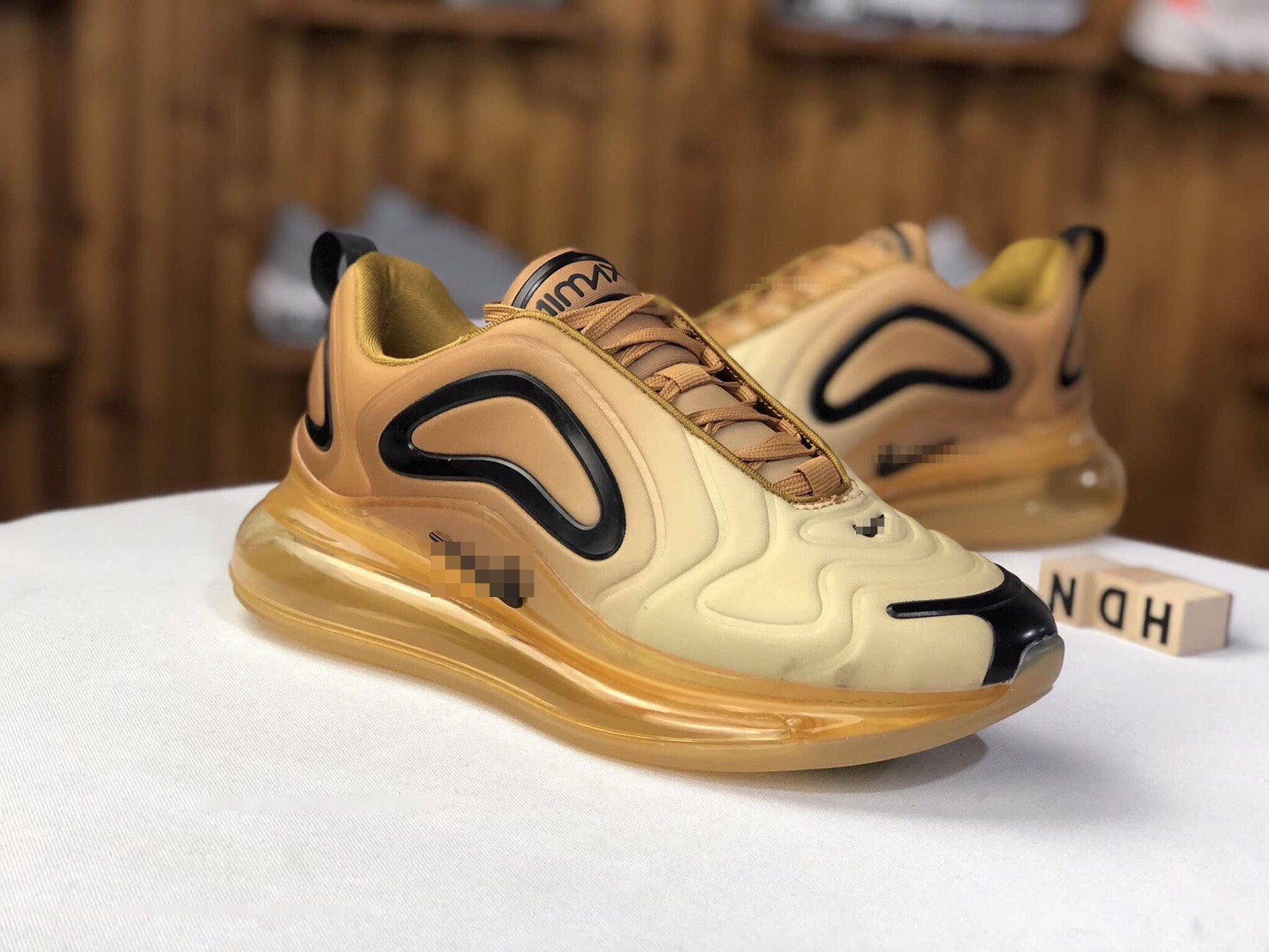 Giày Sneaker Nam Nữ Max 720 Vàng Nâu (fullbox + Tặng hộp bảo vệ box)