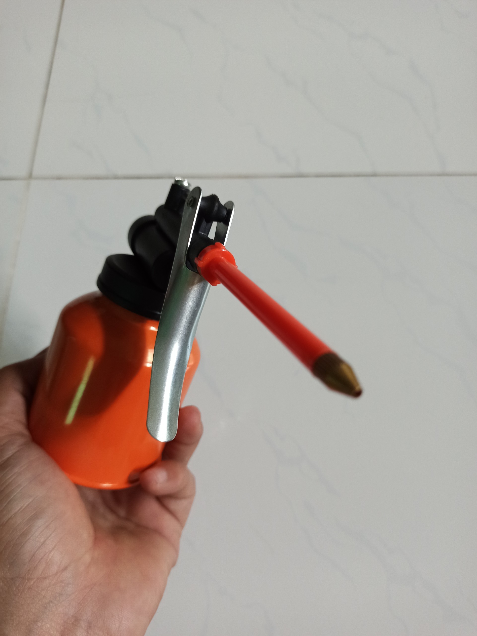 [HCM]bình bơm nhớt kapusi