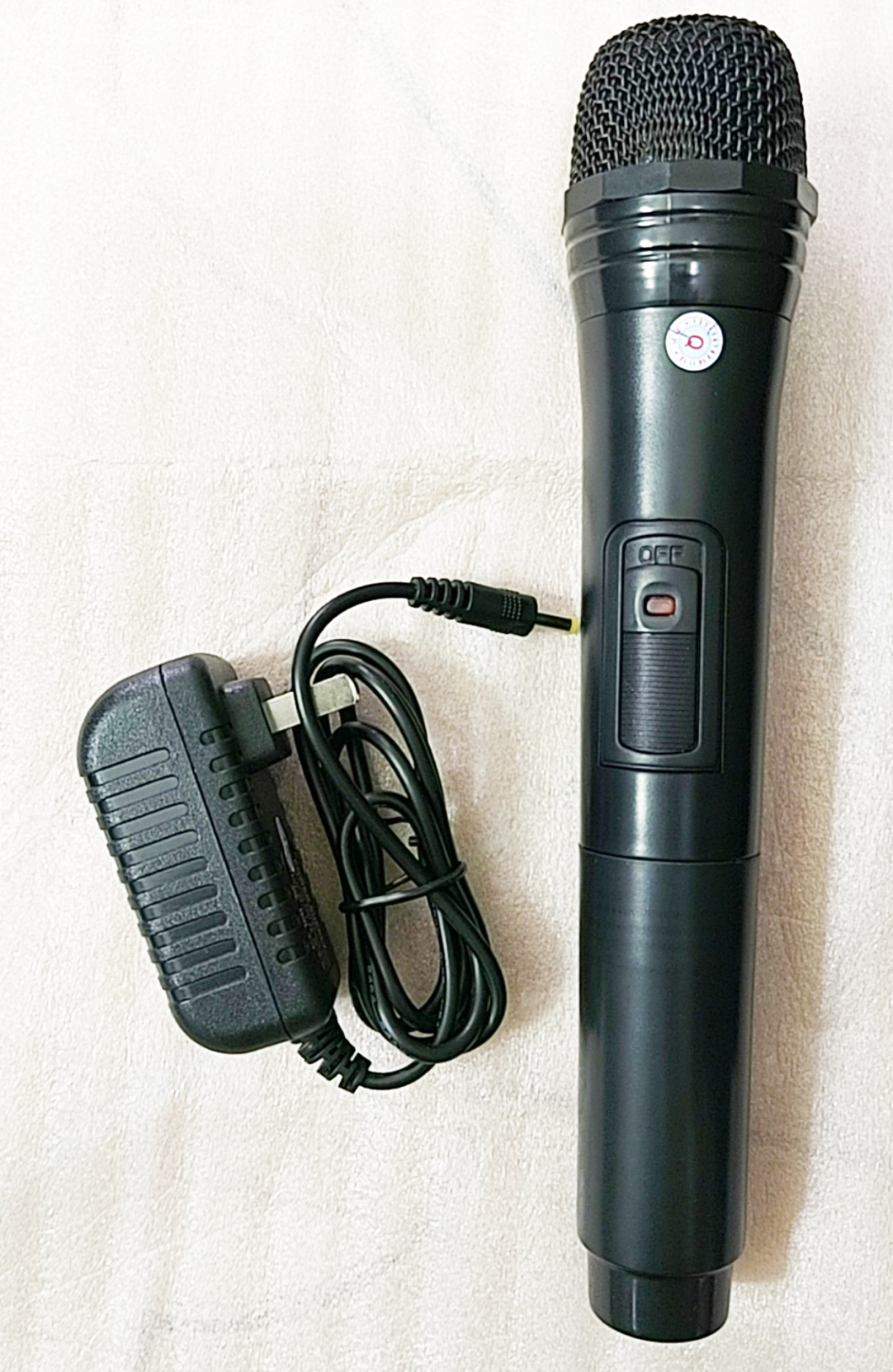 Loa Bluetooth Karaoke Daile S8 Xách Tay - Q8 (Tặng Kèm Micro Không Dây) Máy trợ giảng