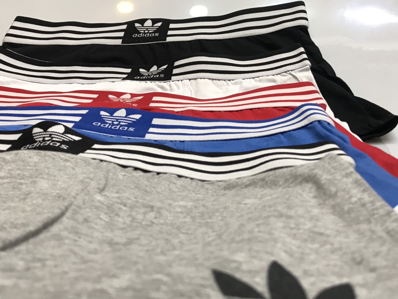 SỊP ĐÙI NAM CAO CẤP ADIDAS [Sales khủng 25%]