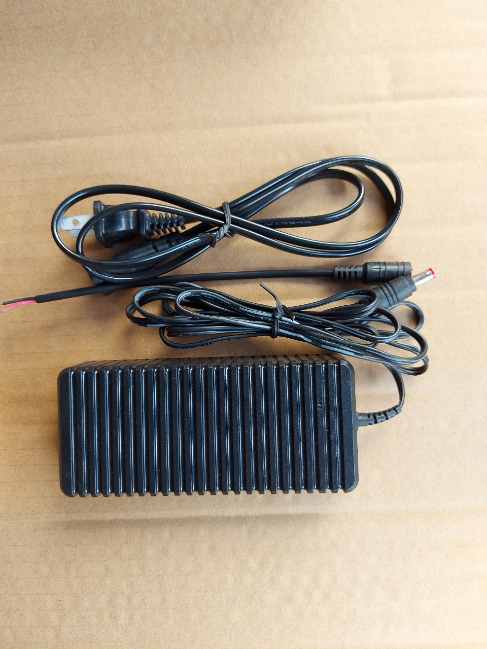 Nguồn Adapter 12V-5A