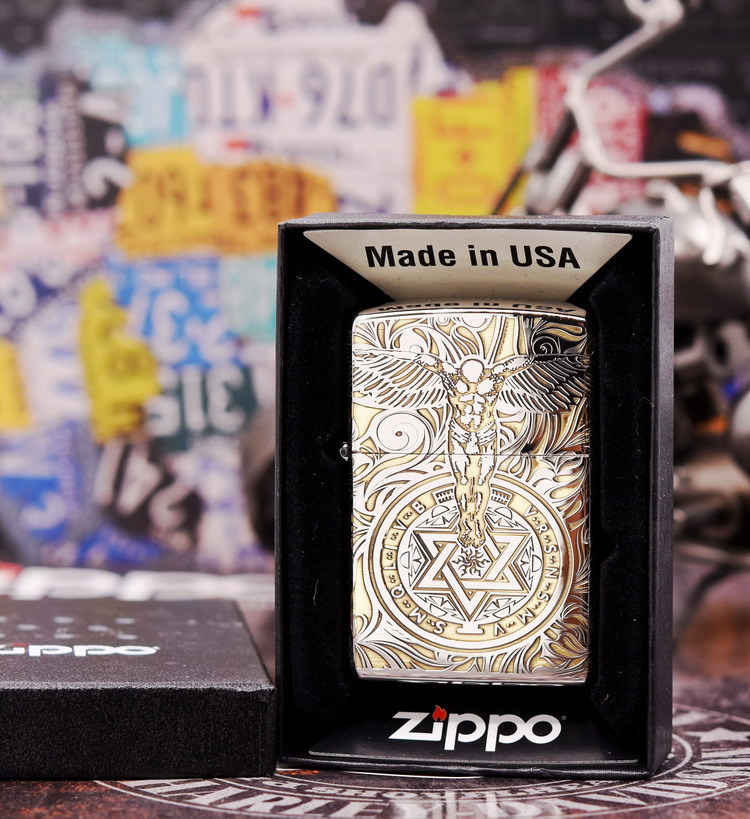 Bật lửa Zippo khắc Thiên Thần bản tiêu chuẩn mạ Chrome