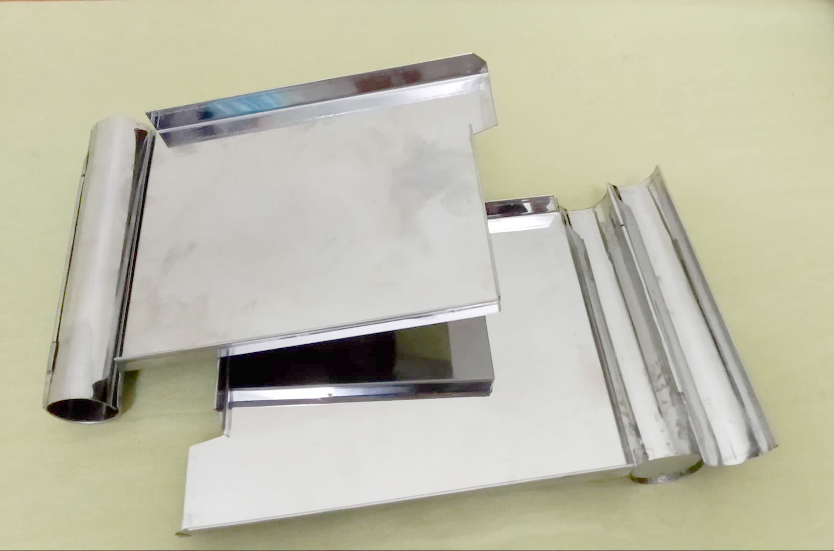 Khay inox đếm chia liều