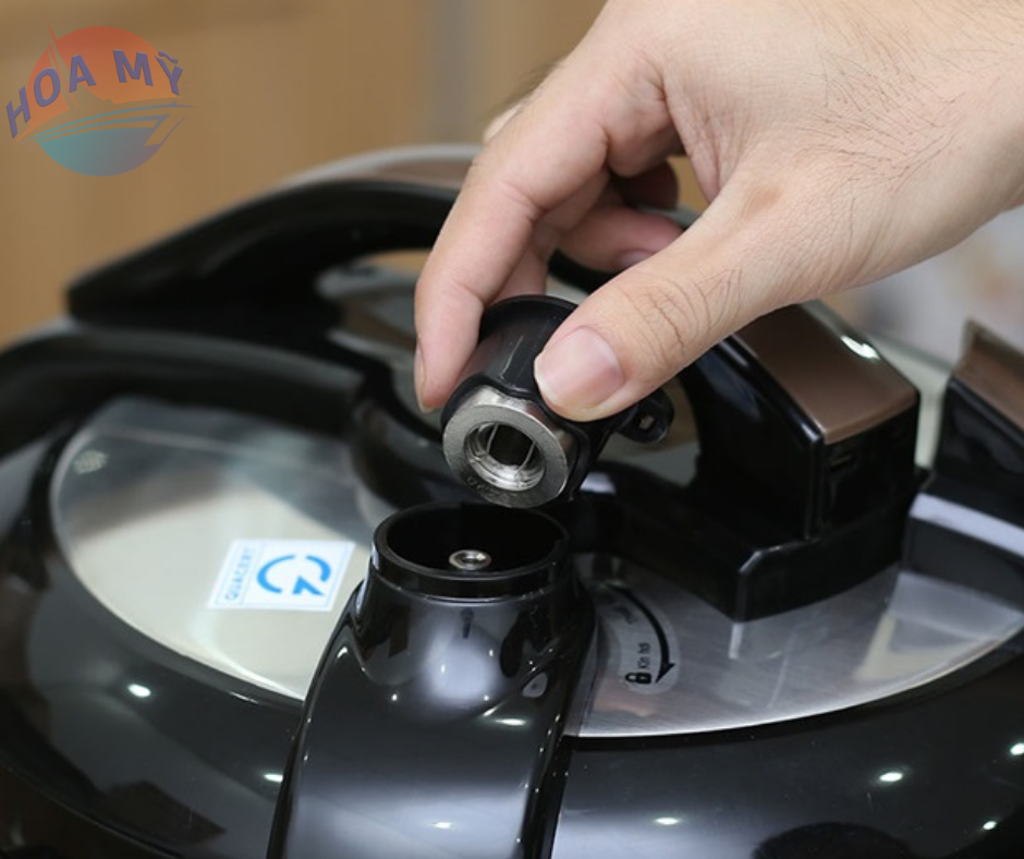 Nồi áp suất điện SANAKY SNK-64C - 6 Lít