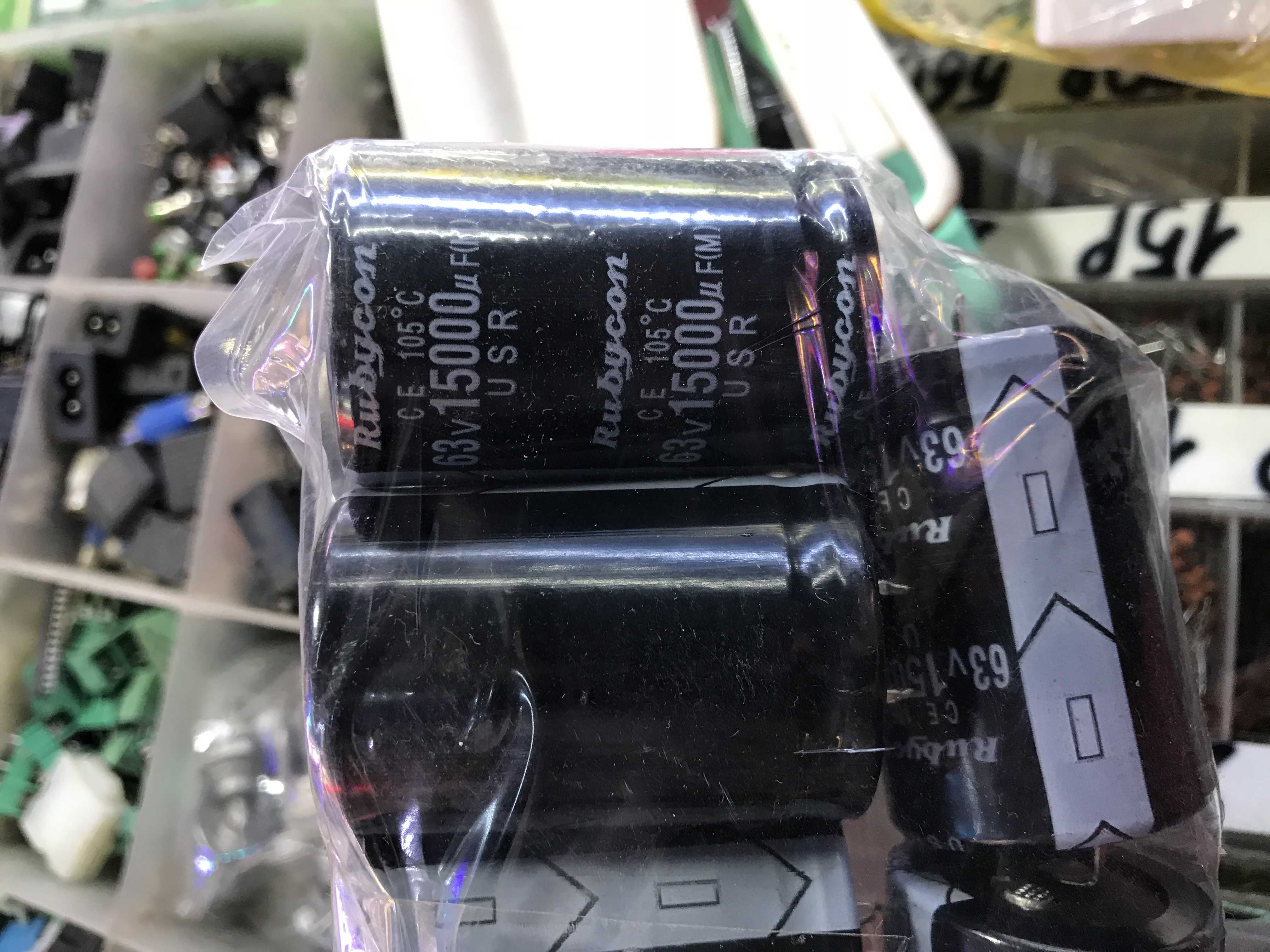 Tụ lọc nguồn 15.000mf 63v - tuloc15000mf63v