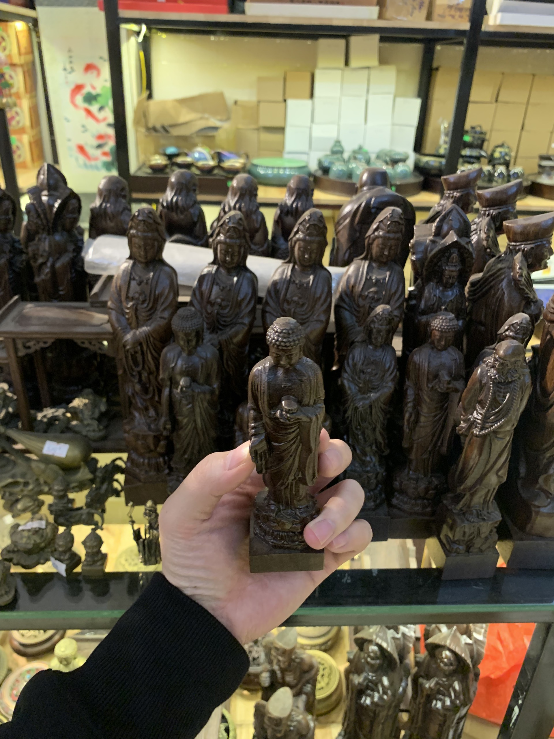 Tượng Phật A Di Đà Bằng Gỗ Đàn Hương (Tượng cao 14 cm)