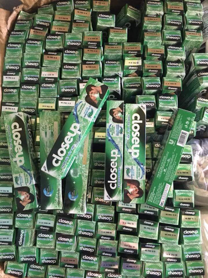 [HCM]Combo 10 Tuýp kem đánh răng Closeup Bạc Hà 30g Mini