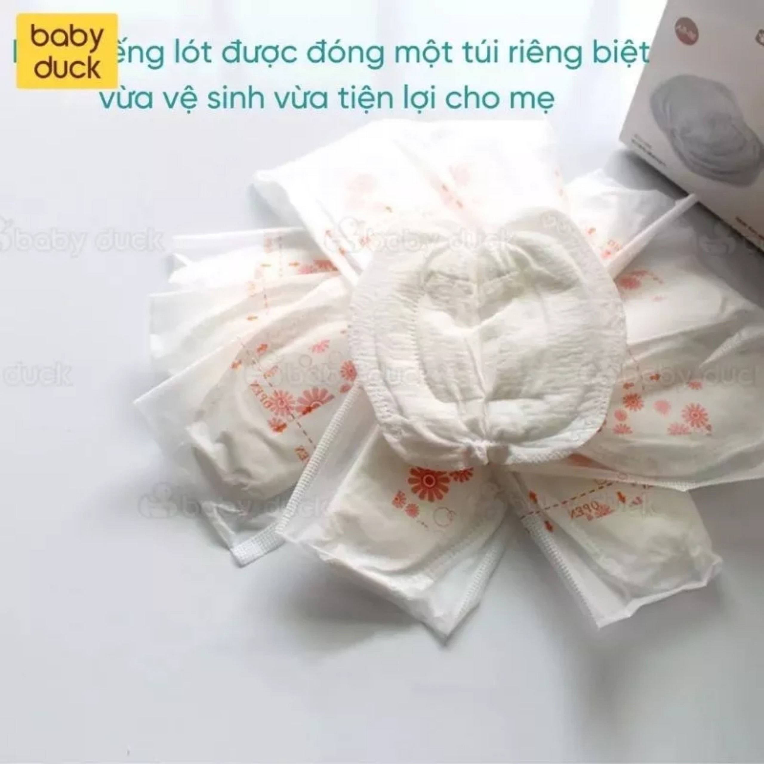 Thấm sữa Cmbear  cho mẹ sau sinh, gói 108 miếng siêu thấm