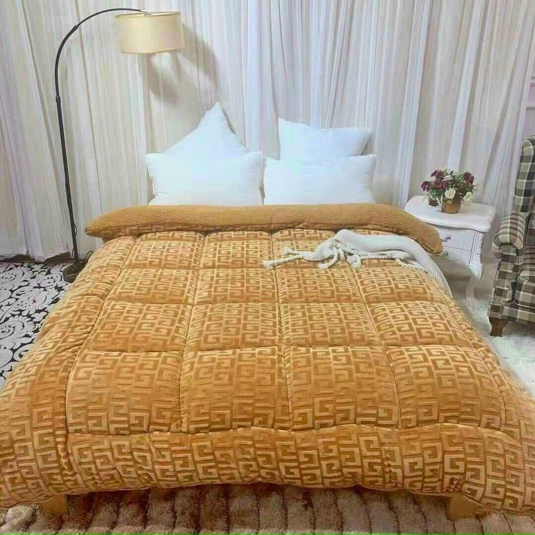 Chăn chữ vạn 3 lớp (siêu ấm)