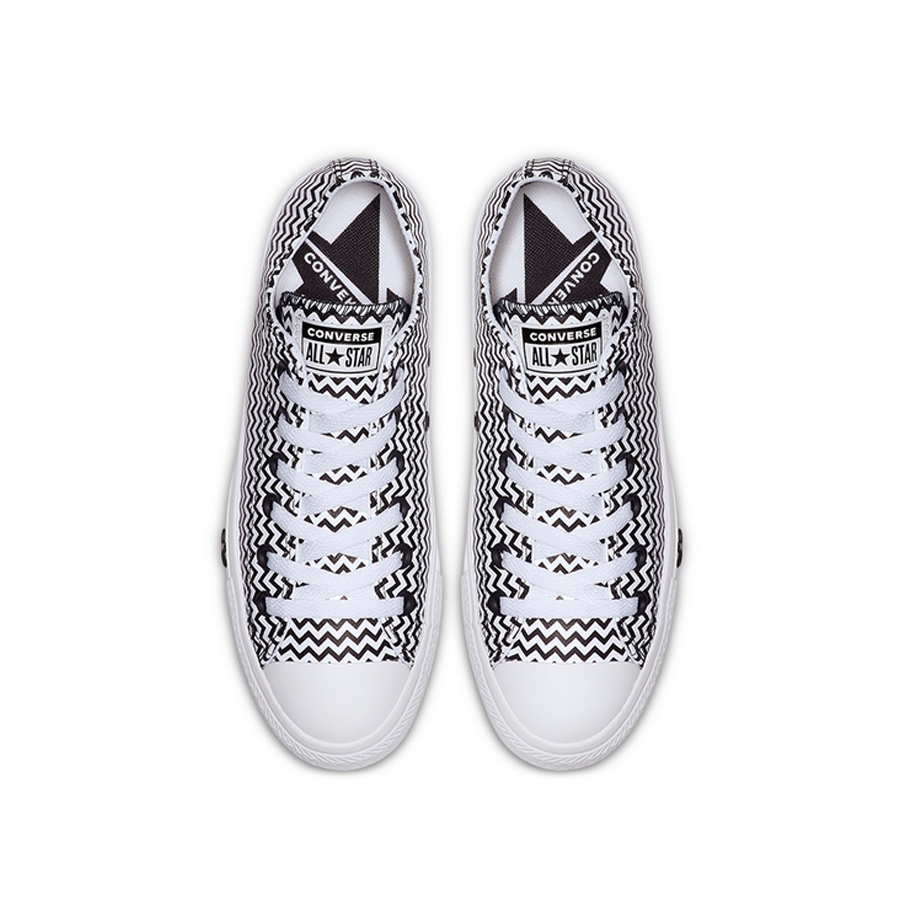 Giày Converse Chuck Taylor All Star VLTG Low Top 565367C