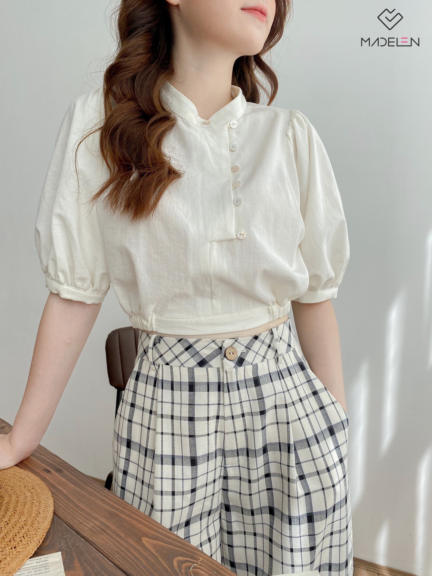 Áo Cổ Tàu Bo Tay Trắng[Madelen]