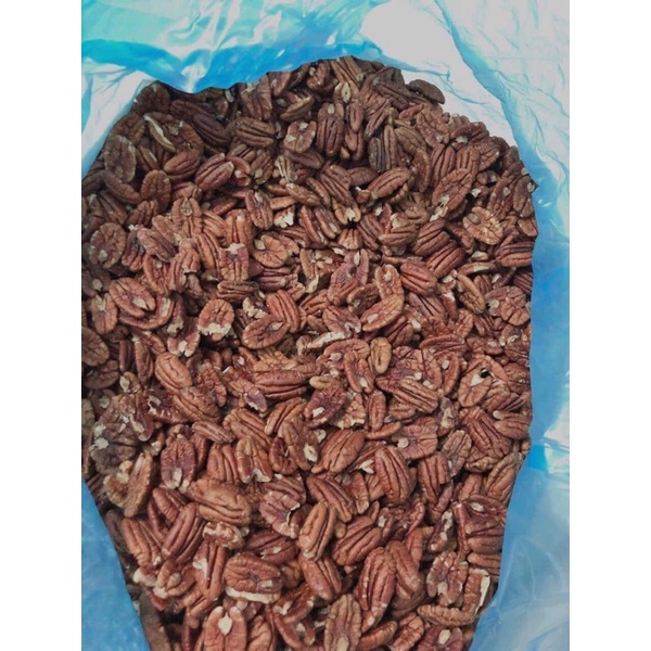 Nhân Hồ Đào tách vỏ