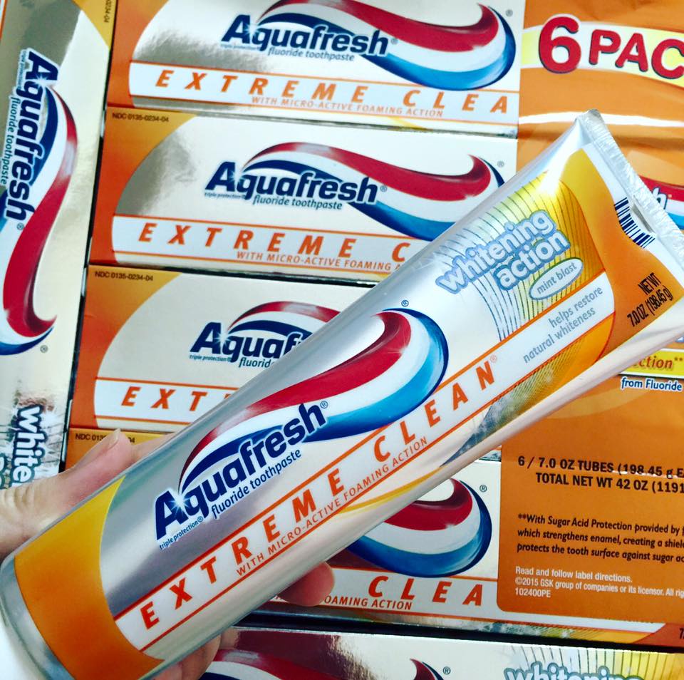 KEM  ĐÁNH RĂNG AQUAFRESH MỸ