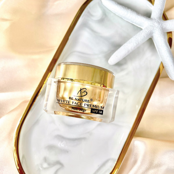 Kem dưỡng da mặt ban ngày White Face Premium