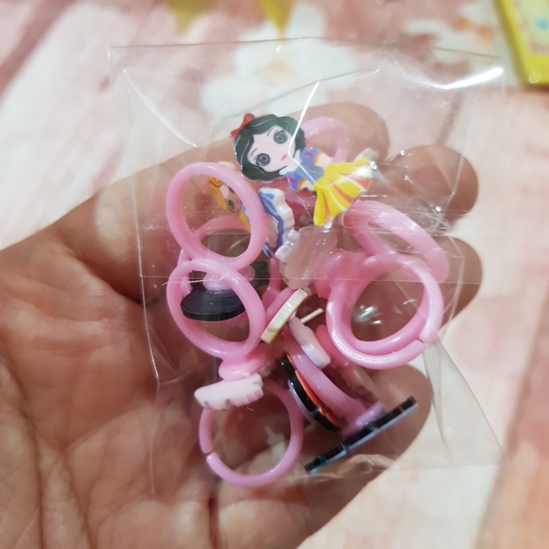 Set 10 nhẫn hình công chúa siêu xinh cho bé